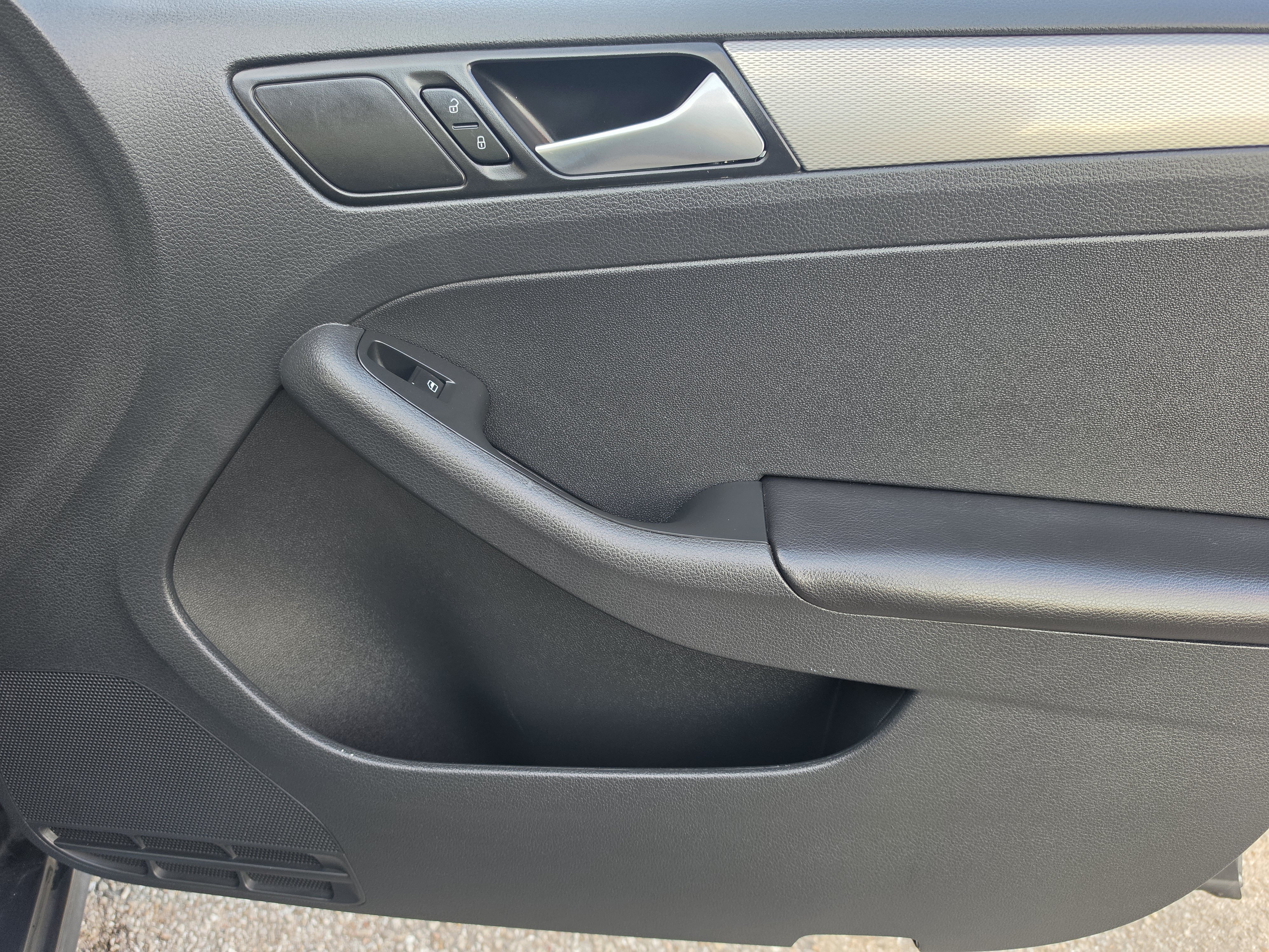 Used 2017 Volkswagen Jetta S FWD image 11