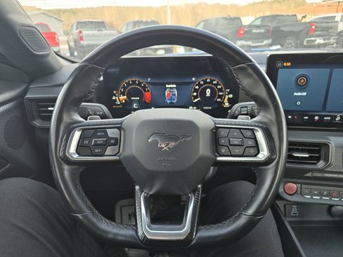 Used 2025 Ford Mustang GT image 17