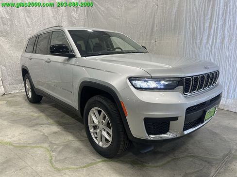 Used 2023 Jeep Grand Cherokee L Laredo w/ Luxury Tech Group I AWD/4WD image 2