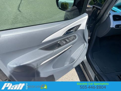 Used 2017 Chevrolet Bolt Premier w/ Driver Confidence II Package FWD image 20
