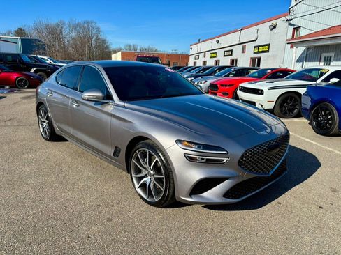 Used 2023 Genesis G70 2.0T image 3