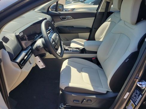 New 2026 Kia Sportage EX FWD image 22