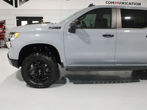 Used 2024 Chevrolet Silverado 1500 LT Trail Boss w/ Convenience Package II AWD/4WD image 26