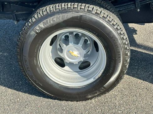 Used 2024 Chevrolet Silverado 3500 W/T w/ WT Convenience Package image 6