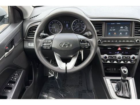 Used 2020 Hyundai Elantra SEL w/ Cargo Package (C1) FWD image 16