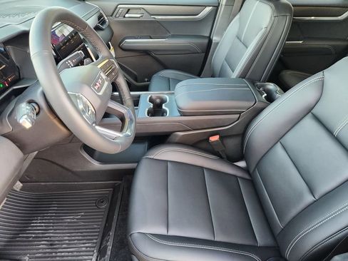 New 2026 GMC Acadia Elevation w/ Black Edition FWD image 8