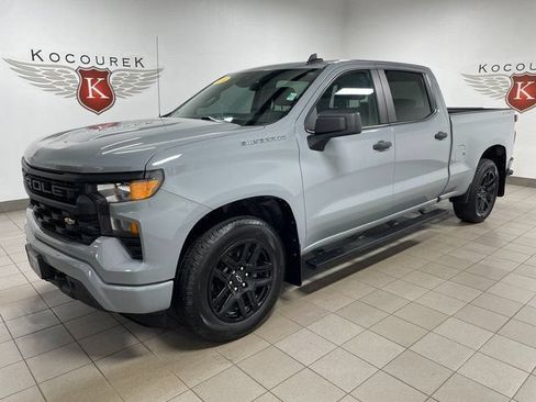 Used 2024 Chevrolet Silverado 1500 Custom AWD/4WD image 3