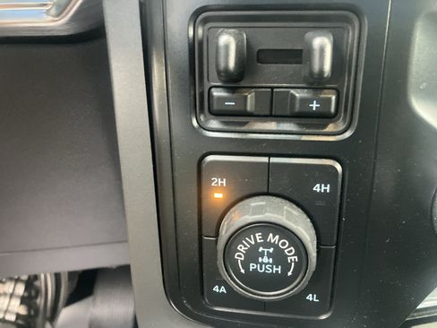 Certified 2022 Ford F150 Lariat AWD/4WD image 30