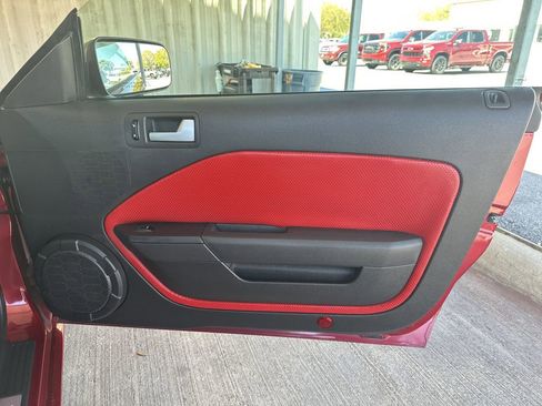 Used 2006 Ford Mustang GT Premium image 27