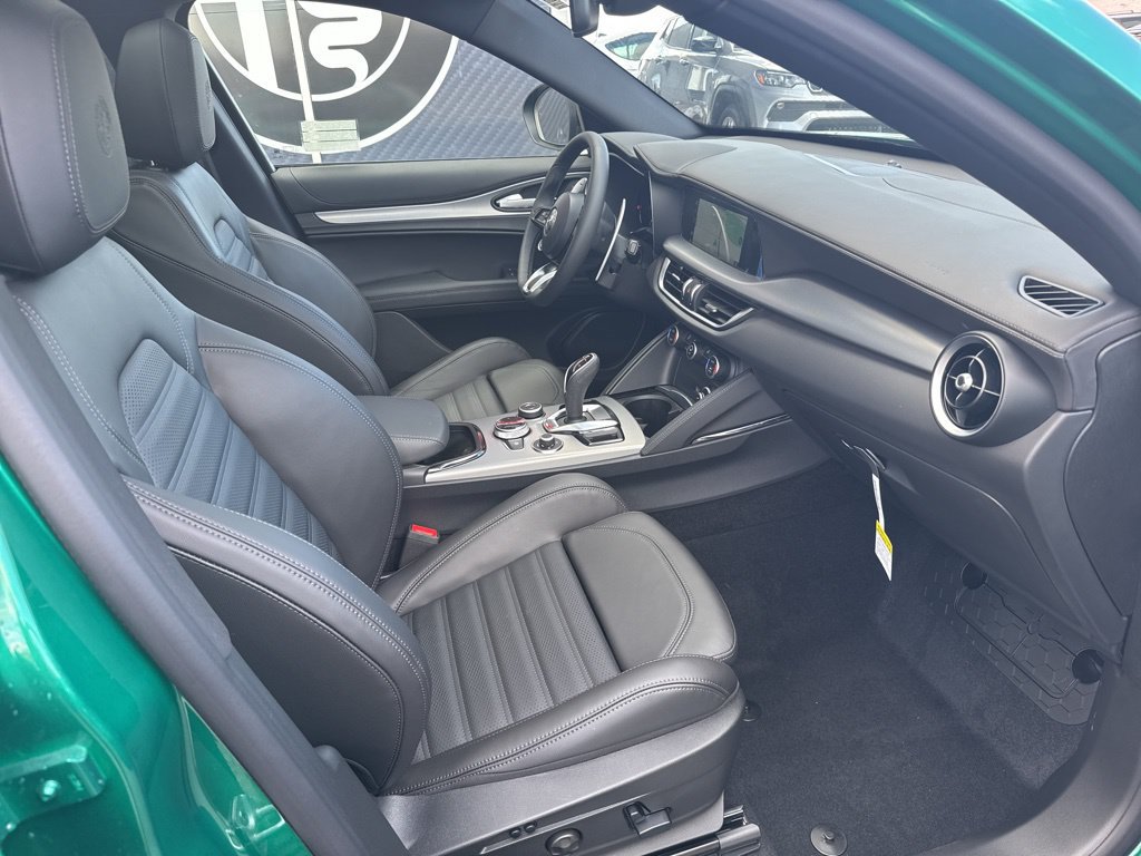 New 2026 Alfa Romeo Stelvio Sprint AWD/4WD image 24