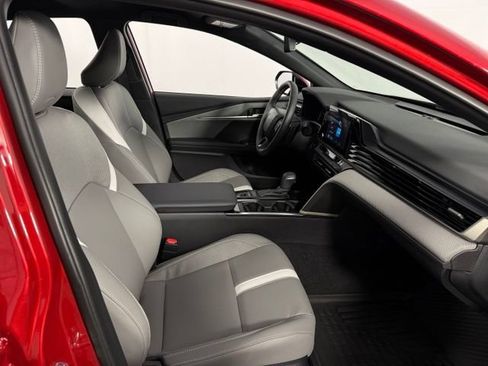 Used 2026 Toyota Camry SE w/ Convenience Package FWD image 15