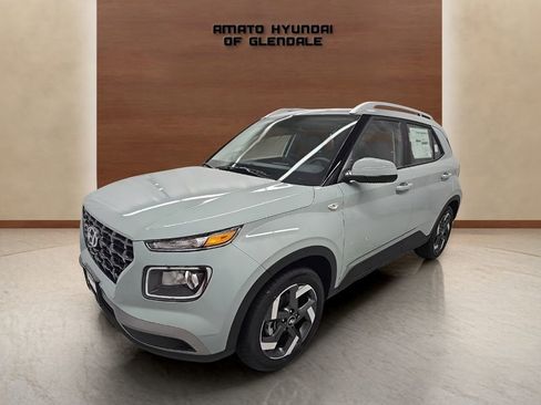 New 2026 Hyundai Venue SEL FWD image 2