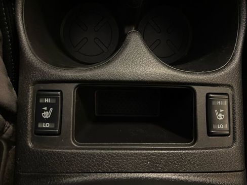 Used 2019 Nissan Rogue SV w/ Premium Package image 22