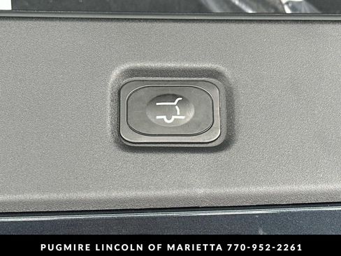 New 2026 Lincoln Navigator Reserve AWD/4WD image 21