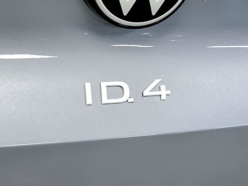 New 2025 Volkswagen ID.4 Pro image 26