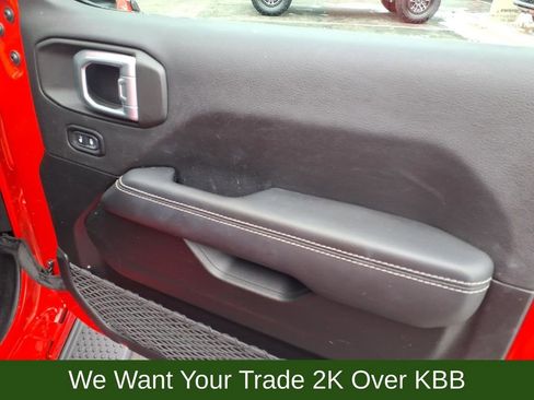 Used 2021 Jeep Wrangler Unlimited Sahara image 29