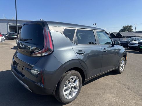 Used 2025 Kia Soul S FWD image 3