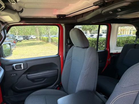 Used 2025 Jeep Wrangler Unlimited Sport S 4xe AWD/4WD image 22