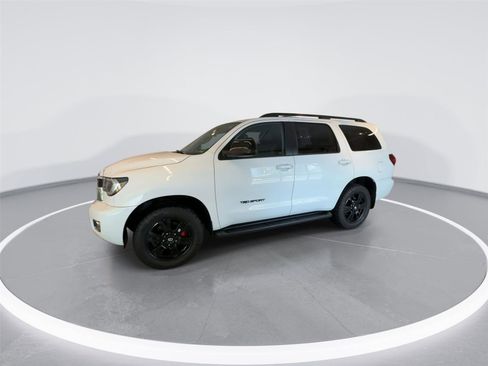 Used 2019 Toyota Sequoia TRD Sport w/ TRD Sport Premium Package AWD/4WD image 4
