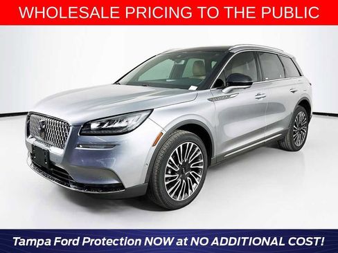 Used 2021 Lincoln Corsair Reserve image 1