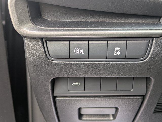 Used 2024 MAZDA MAZDA3 s FWD image 20