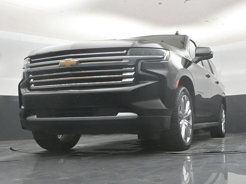 Used 2024 Chevrolet Suburban High Country AWD/4WD image 55
