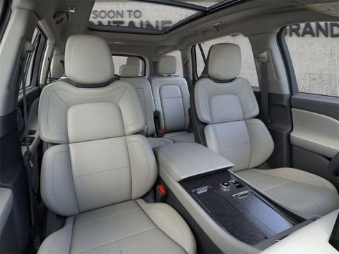 New 2026 Lincoln Aviator Reserve image 10