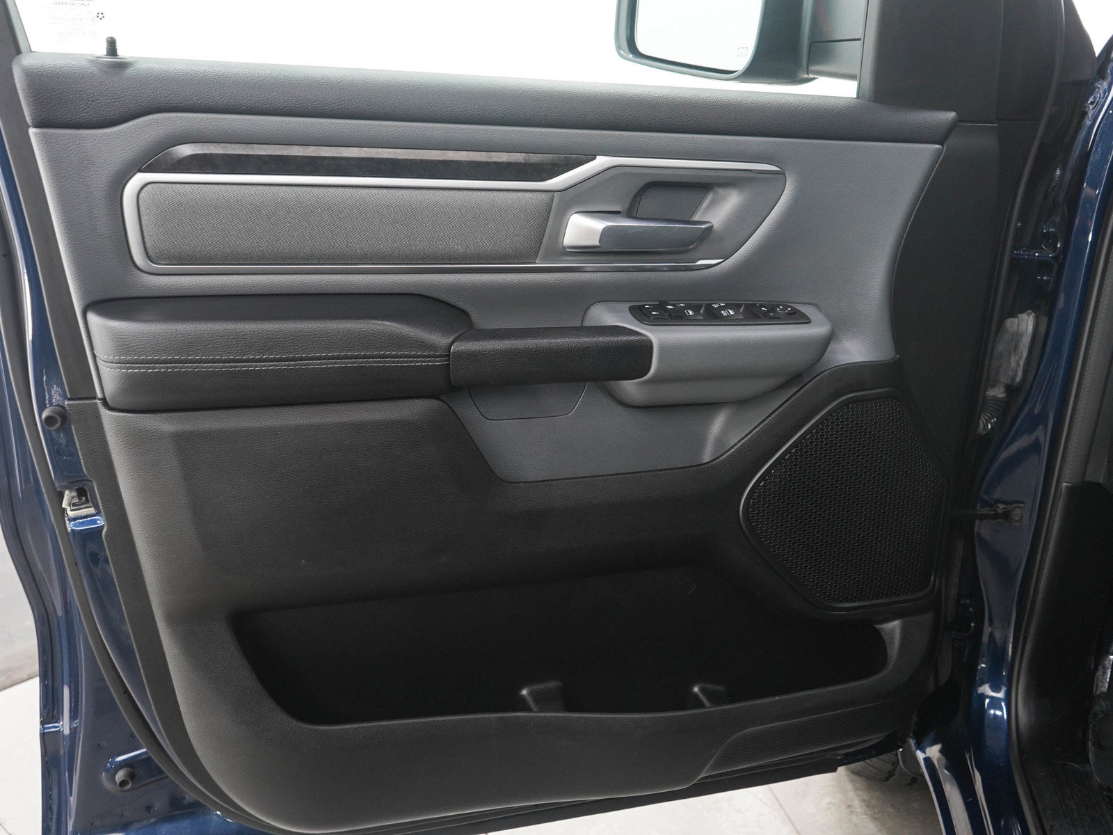 Used 2022 RAM 1500 Big Horn AWD/4WD image 21