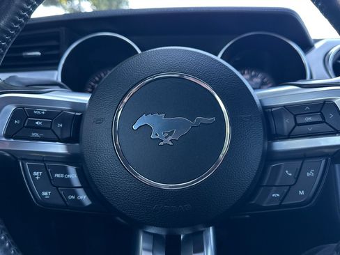 Used 2022 Ford Mustang Premium RWD image 23