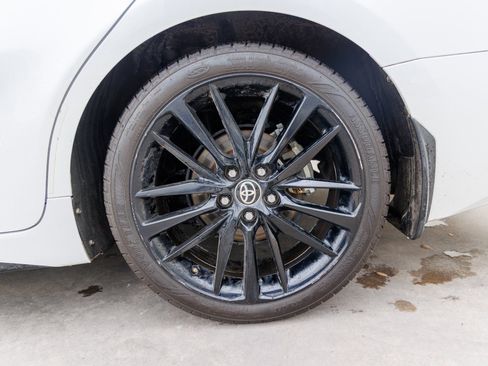 Used 2022 Toyota Camry XSE image 12