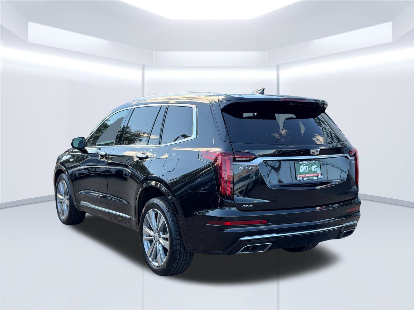 Used 2023 Cadillac XT6 Premium Luxury w/ Platinum Package AWD/4WD image 7