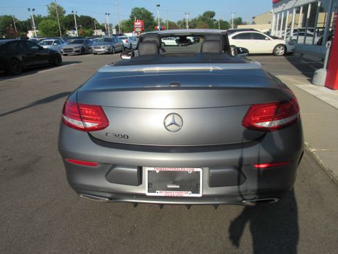 Used 2018 Mercedes-Benz C 300 Cabriolet w/ Premium Package image 17