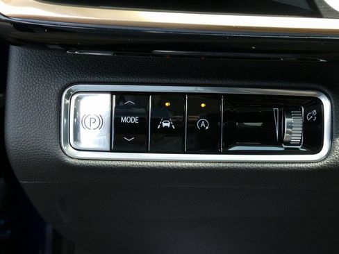 Certified 2024 Buick Envision Avenir AWD/4WD image 23