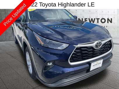 Used 2022 Toyota Highlander LE
