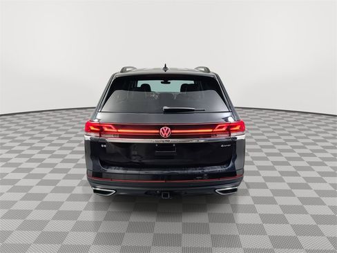 Used 2024 Volkswagen Atlas SE image 7