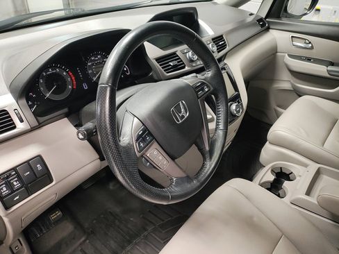 Used 2016 Honda Odyssey EX-L image 24