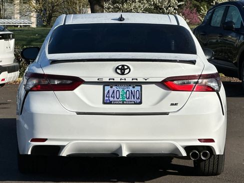 Used 2023 Toyota Camry SE w/ Convenience Package image 7