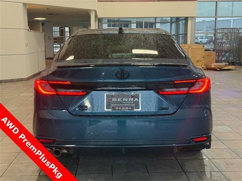 Used 2025 Toyota Camry XSE w/ Premium Plus Package image 4