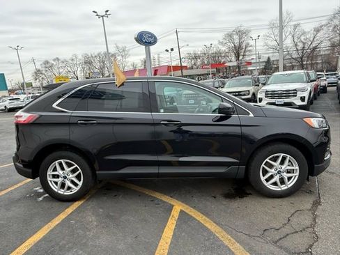 Certified 2022 Ford Edge SEL w/ Convenience Package image 12