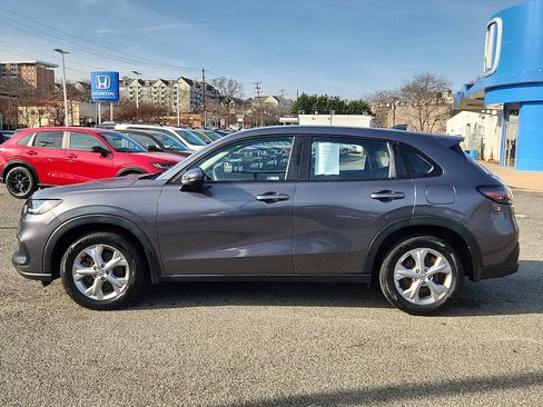 Used 2023 Honda HR-V LX image 7