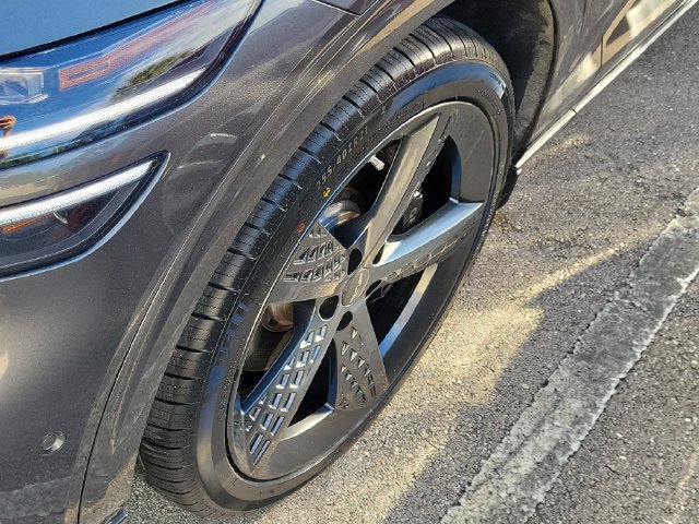 Used 2023 Genesis GV70 2.5T w/ Sport Prestige Package AWD/4WD image 5