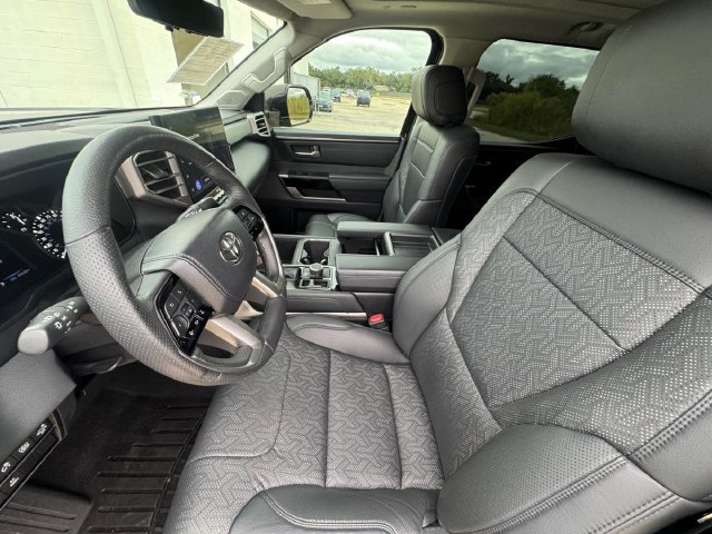 Used 2023 Toyota Tundra Limited AWD/4WD image 28