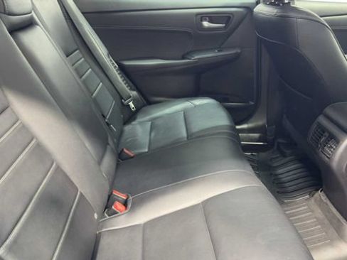 Used 2015 Toyota Camry XLE FWD image 14
