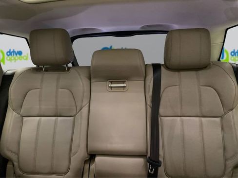 Used 2016 Land Rover Range Rover Sport HSE image 20