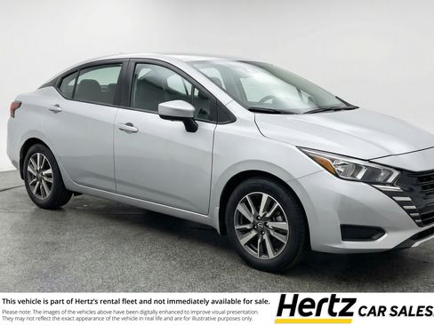 Used 2025 Nissan Versa SV FWD image 1