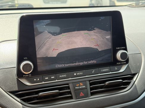 Used 2020 Nissan Altima 2.5 S FWD image 21