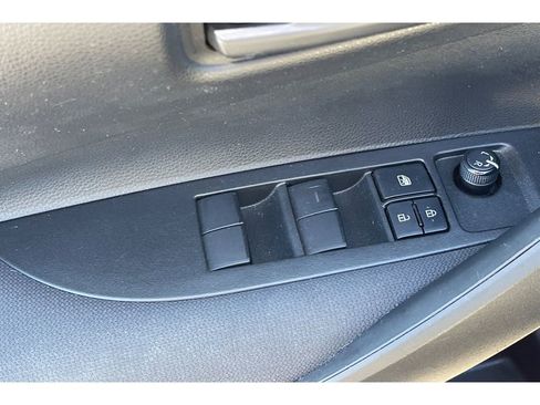 Used 2023 Toyota Corolla LE image 12