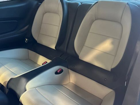 Used 2015 Ford Mustang Premium image 5