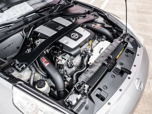 Used 2009 Nissan 370Z Touring RWD image 66