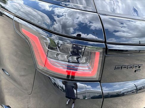 Used 2020 Land Rover Range Rover Sport HSE image 27